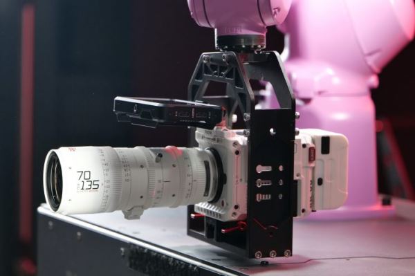 DZOFilm представили кинообъективы для камер Sony