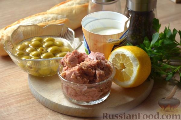 Намазка с тунцом, оливками и творожным сыром