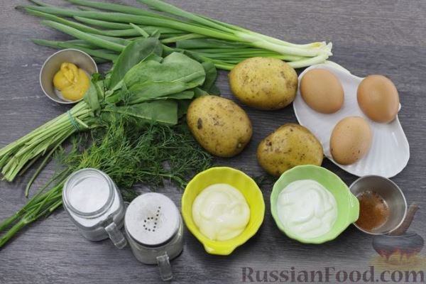 Салат с картофелем, щавелем и яйцами